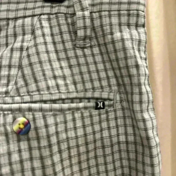 Men’s Hurley shorts - Picture 4 of 9